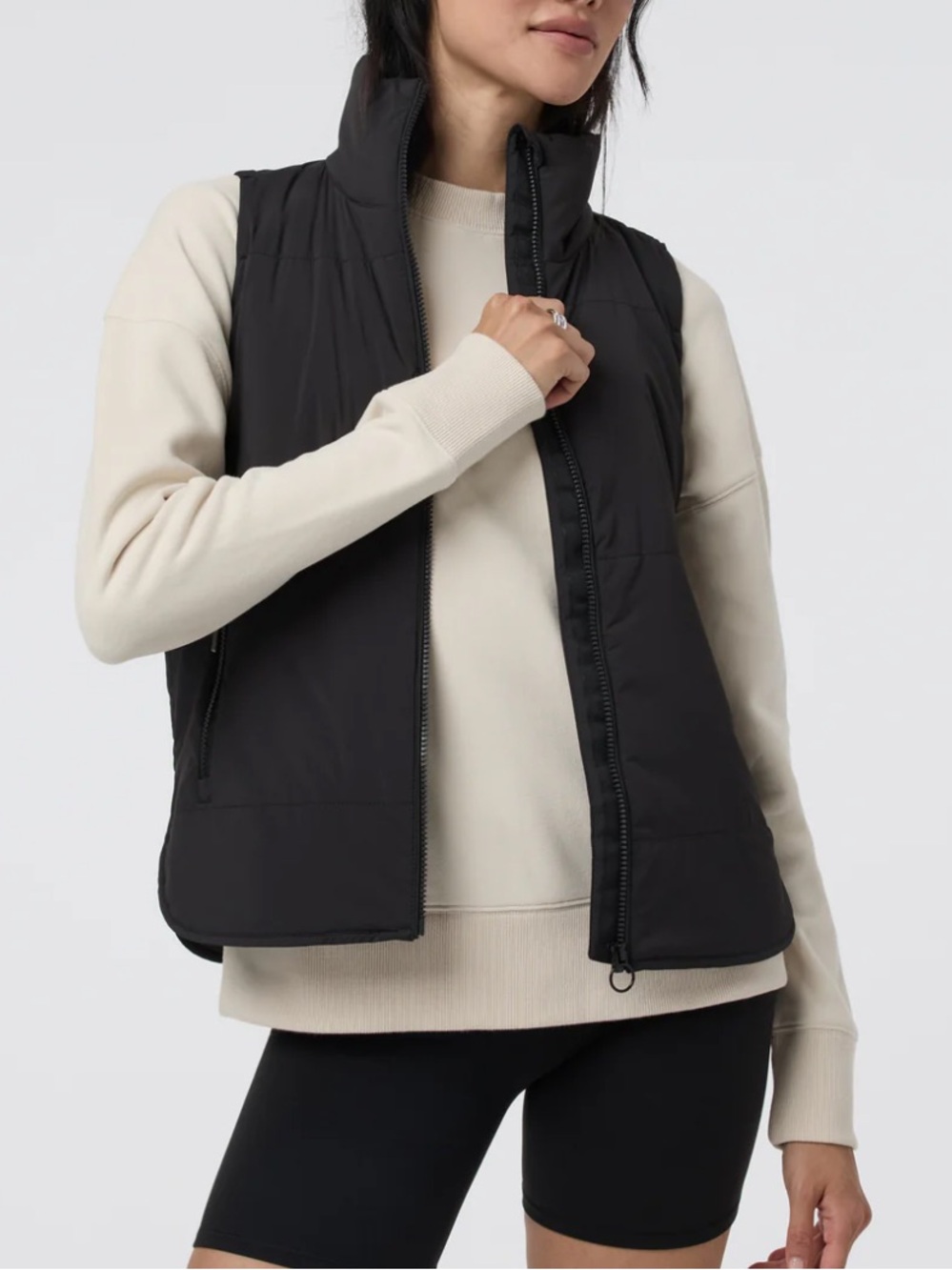 VUORI Canyon Insulated Vest in Black sz M